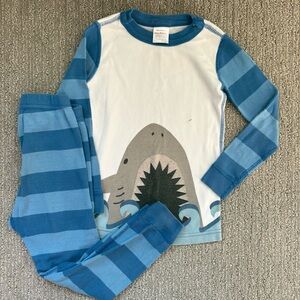 Hanna Andersson Long Sleeve Shark Pajamas 4t
